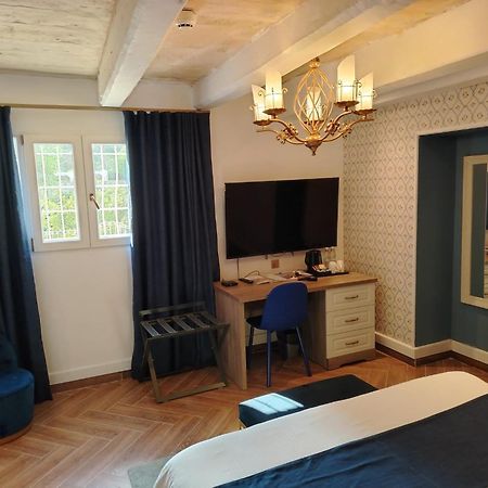 The Red Farm Relais & Spa Iklin ภายนอก รูปภาพ